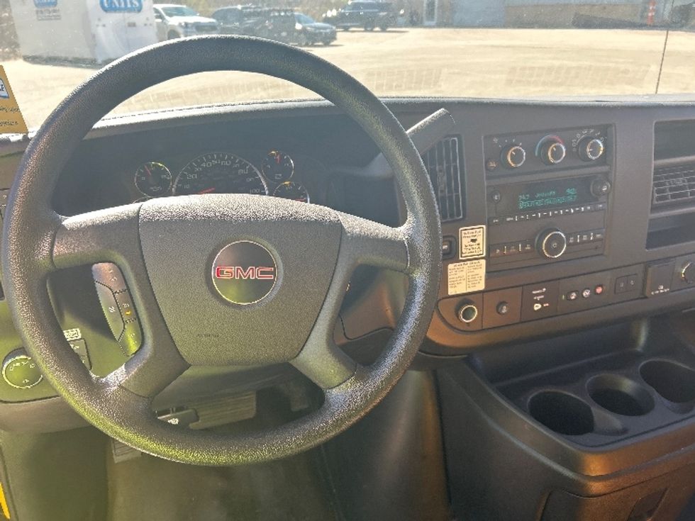 Light Duty Box Truck-Light and Medium Duty Trucks-GMC-2021-Savana G33503-Comstock Park-MI-127,120\n\t\tmiles-$ 21,500 - Image 17