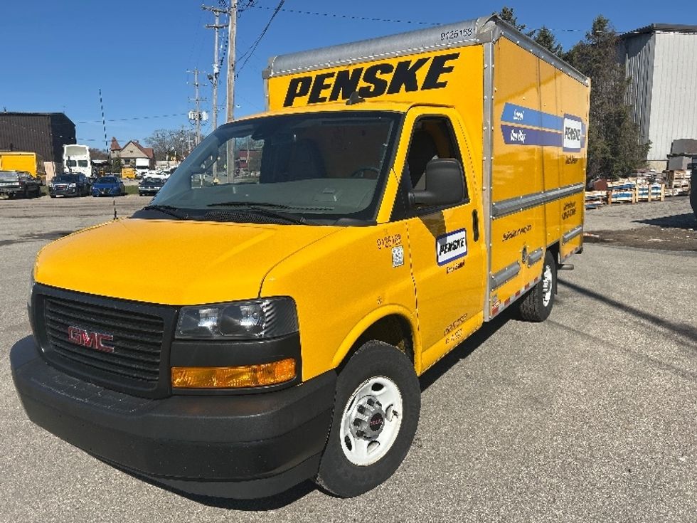 Light Duty Box Truck-Light and Medium Duty Trucks-GMC-2021-Savana G33503-Comstock Park-MI-127,120\n\t\tmiles-$ 21,500 - Image 3