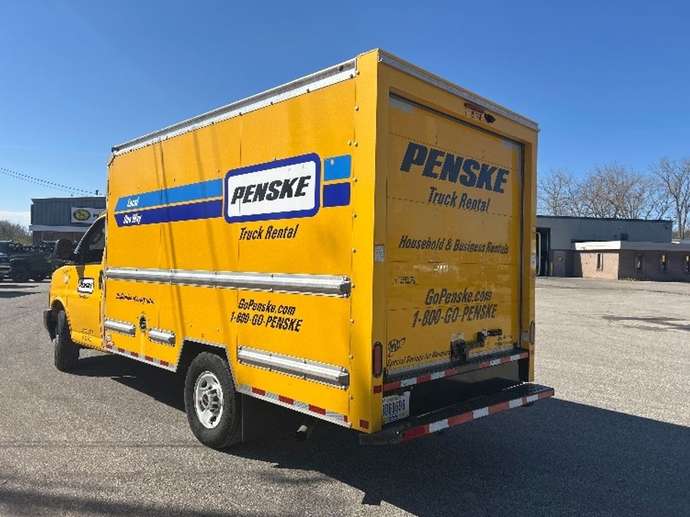 Light Duty Box Truck-Light and Medium Duty Trucks-GMC-2021-Savana G33503-Comstock Park-MI-127,120\n\t\tmiles-$ 21,500 - Image 6