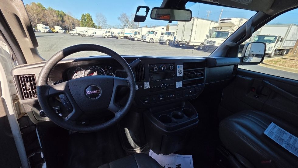Light Duty Box Truck-Light and Medium Duty Trucks-GMC-2021-Savana G33503-Concord-NC-102,131\n\t\tmiles-$ 30,500 - Image 17