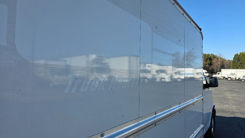 Light Duty Box Truck-Light and Medium Duty Trucks-GMC-2021-Savana G33503-Concord-NC-102,131\n\t\tmiles-$ 30,500 - Image 25