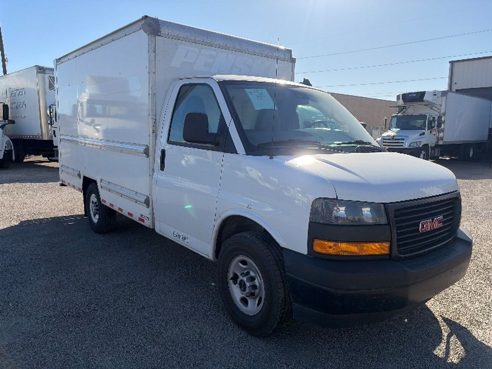 Light Duty Box Truck-Light and Medium Duty Trucks-GMC-2021-Savana G33503-Dallas-TX-100,174\n\t\tmiles-$ 28,750 - Image 1