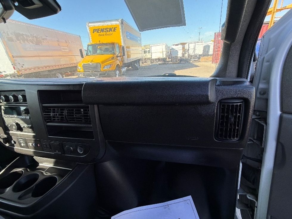 Light Duty Box Truck-Light and Medium Duty Trucks-GMC-2021-Savana G33503-Dallas-TX-100,174\n\t\tmiles-$ 28,750 - Image 20