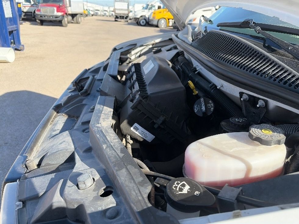 Light Duty Box Truck-Light and Medium Duty Trucks-GMC-2021-Savana G33503-Dallas-TX-100,174\n\t\tmiles-$ 28,750 - Image 23