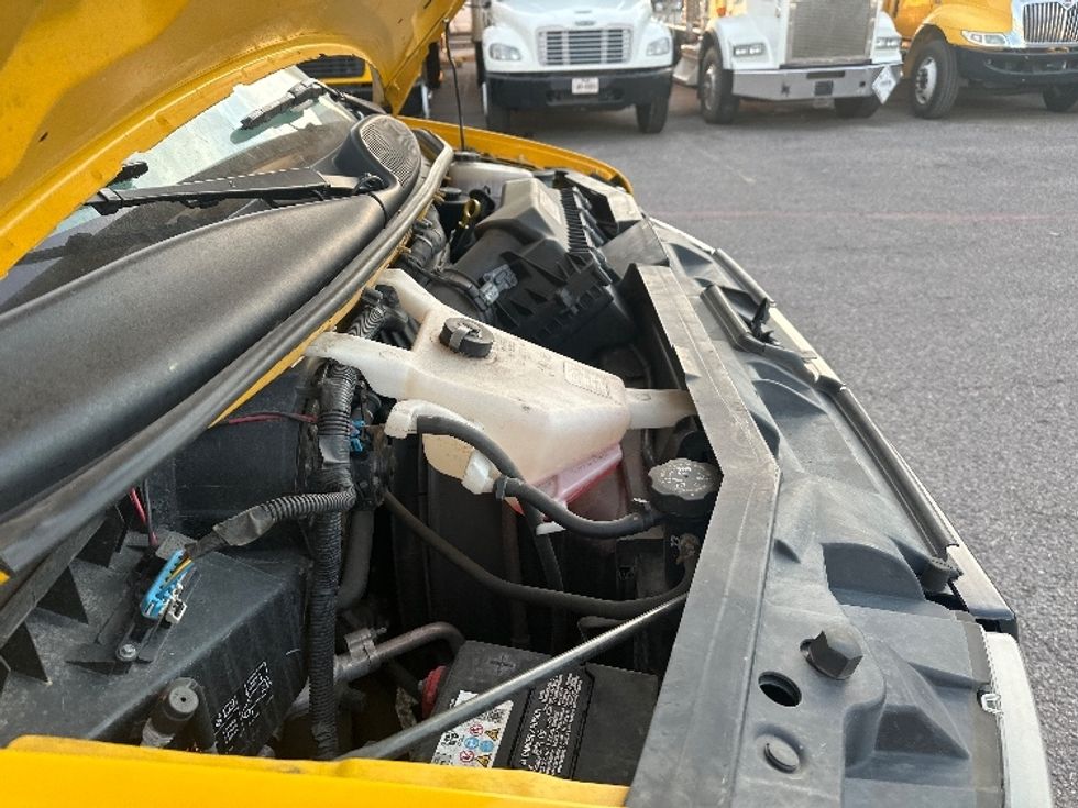 Light Duty Box Truck-Light and Medium Duty Trucks-GMC-2021-Savana G33503-Dallas-TX-107,103\n\t\tmiles-$ 25,500 - Image 22