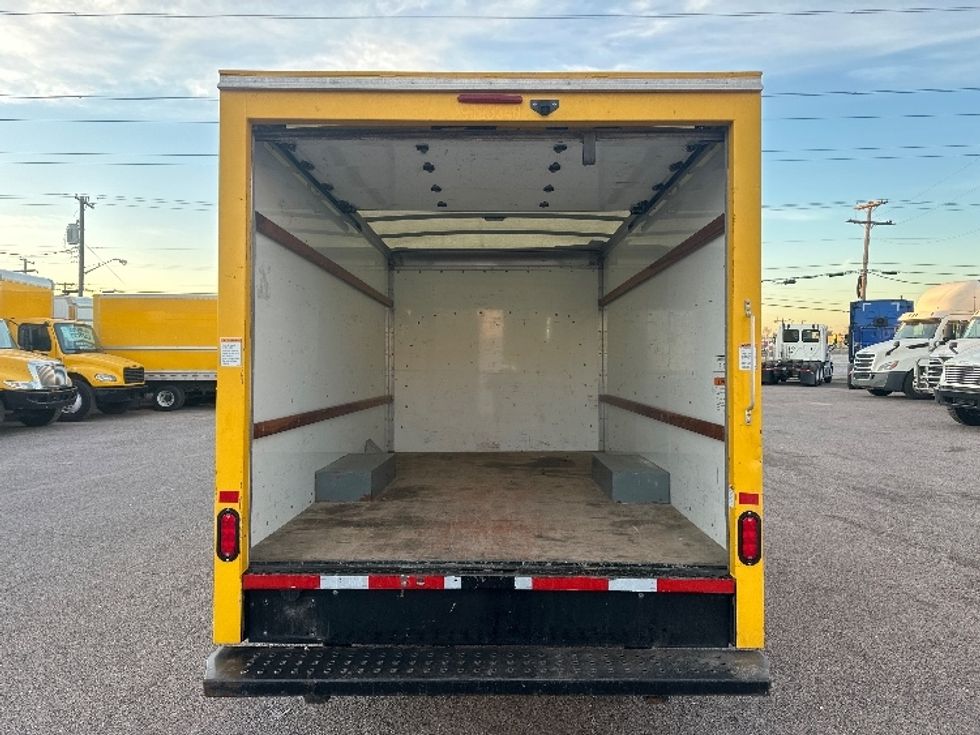 Light Duty Box Truck-Light and Medium Duty Trucks-GMC-2021-Savana G33503-Dallas-TX-107,103\n\t\tmiles-$ 25,500 - Image 8