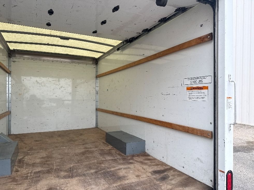Light Duty Box Truck-Light and Medium Duty Trucks-GMC-2021-Savana G33503-Dallas-TX-107,535\n\t\tmiles-$ 28,000 - Image 12