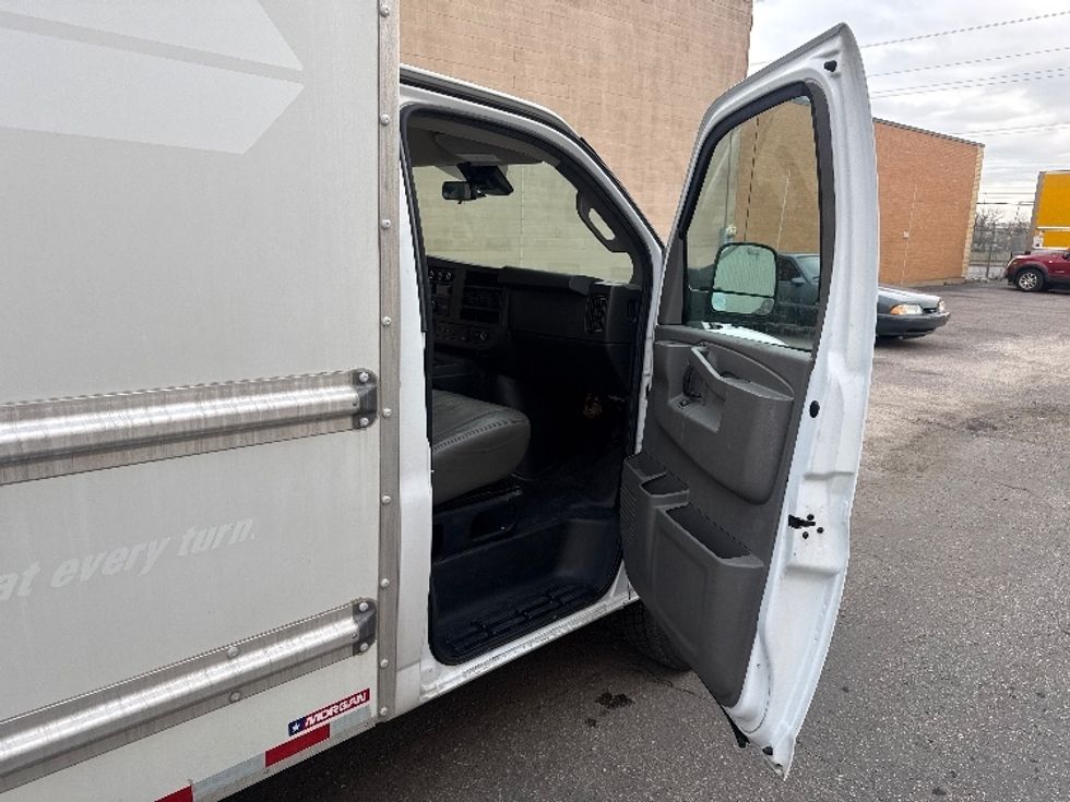 Light Duty Box Truck-Light and Medium Duty Trucks-GMC-2021-Savana G33503-Dallas-TX-107,535\n\t\tmiles-$ 28,000 - Image 20
