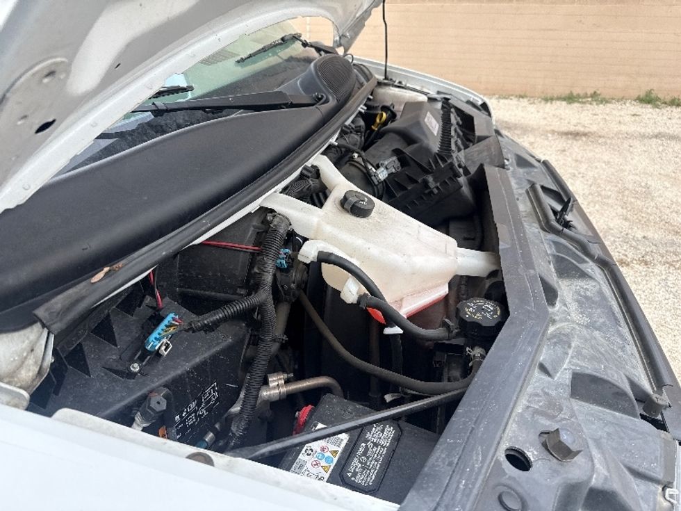 Light Duty Box Truck-Light and Medium Duty Trucks-GMC-2021-Savana G33503-Dallas-TX-107,535\n\t\tmiles-$ 28,000 - Image 23