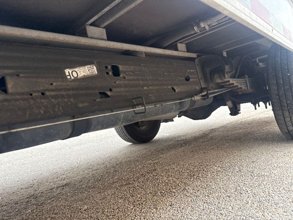 Light Duty Box Truck-Light and Medium Duty Trucks-GMC-2021-Savana G33503-Dallas-TX-107,535\n\t\tmiles-$ 28,000 - Image 5