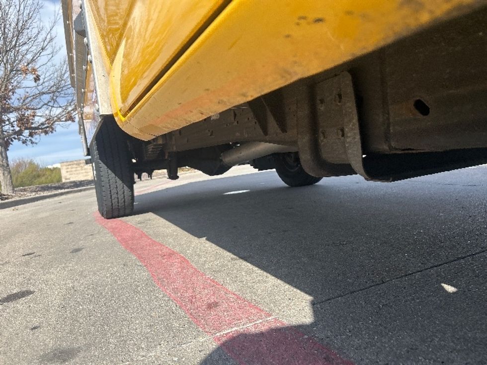 Light Duty Box Truck-Light and Medium Duty Trucks-GMC-2021-Savana G33503-Dallas-TX-127,233\n\t\tmiles-$ 23,250 - Image 13