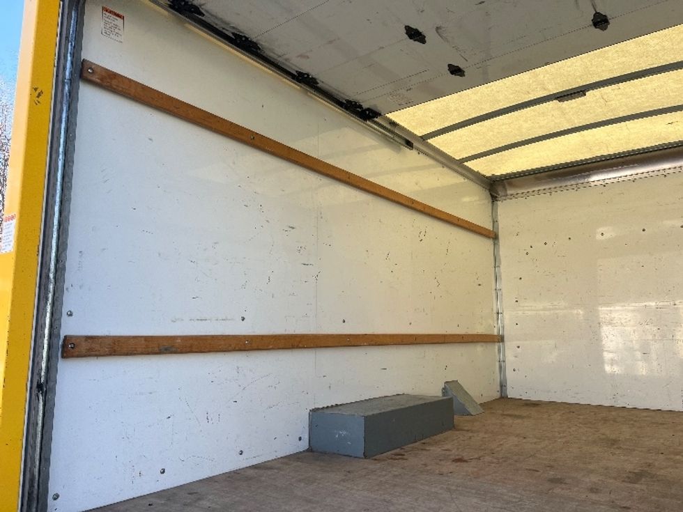 Light Duty Box Truck-Light and Medium Duty Trucks-GMC-2021-Savana G33503-Dayton-NJ-102,909\n\t\tmiles-$ 25,250 - Image 10