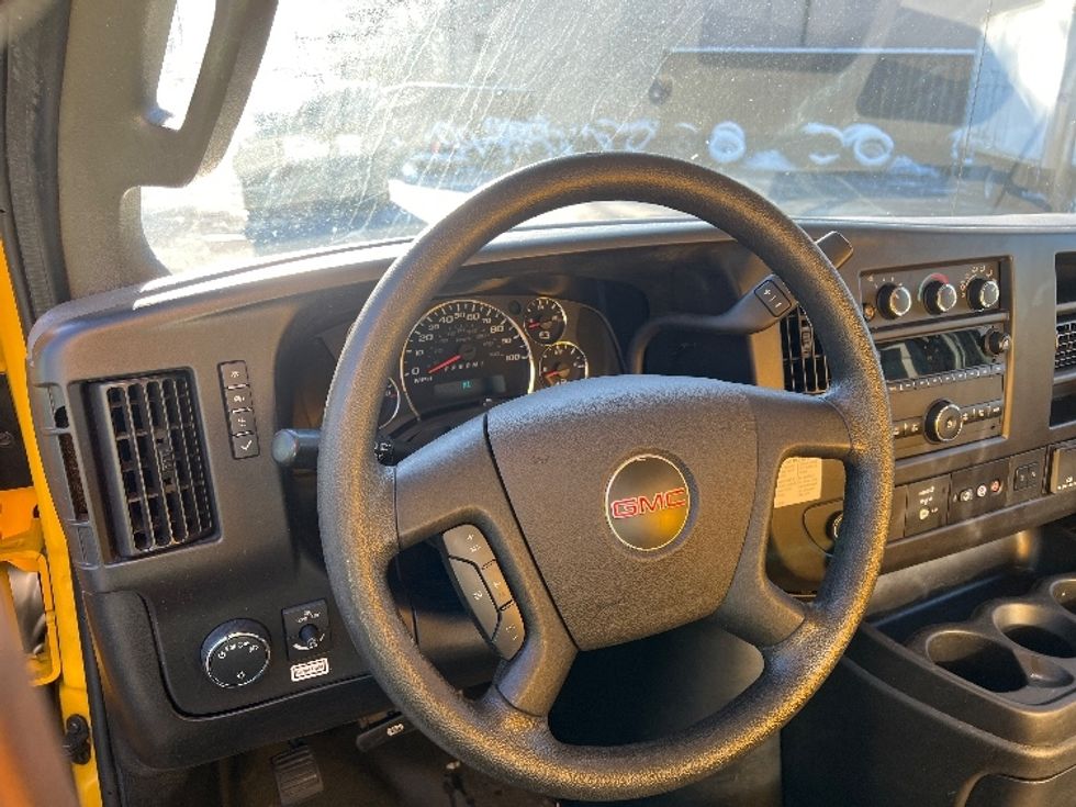 Light Duty Box Truck-Light and Medium Duty Trucks-GMC-2021-Savana G33503-Dayton-NJ-102,909\n\t\tmiles-$ 25,250 - Image 16