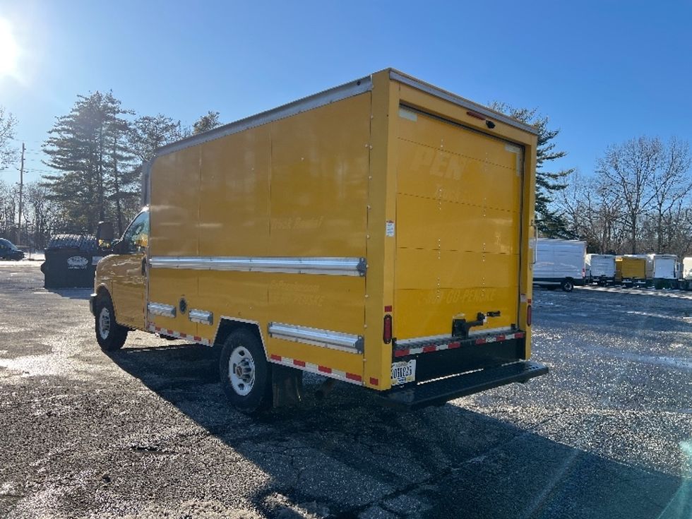 Light Duty Box Truck-Light and Medium Duty Trucks-GMC-2021-Savana G33503-Dayton-NJ-102,909\n\t\tmiles-$ 25,250 - Image 6