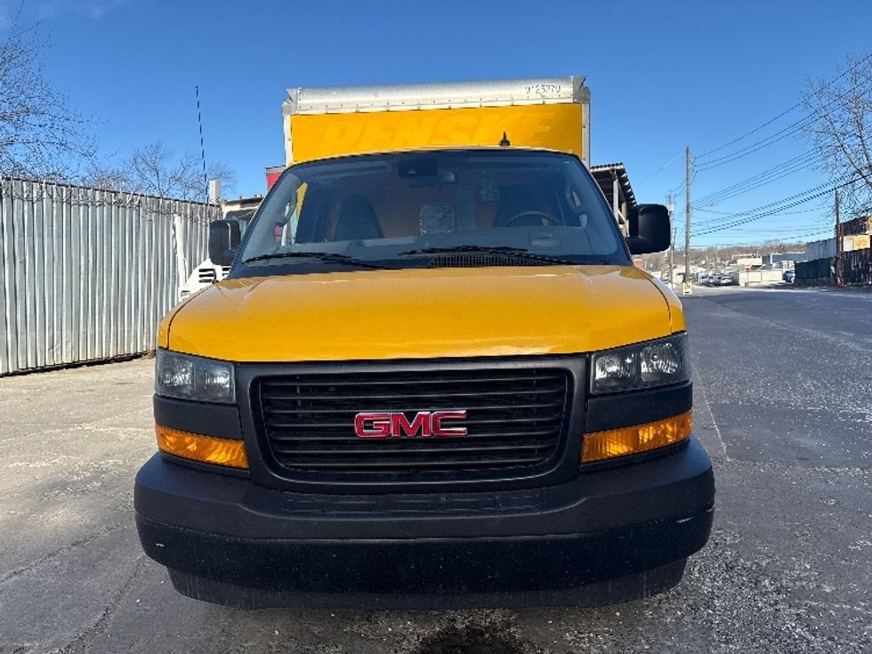 Light Duty Box Truck-Light and Medium Duty Trucks-GMC-2021-Savana G33503-Dayton-NJ-103,820\n\t\tmiles-$ 25,250 - Image 2