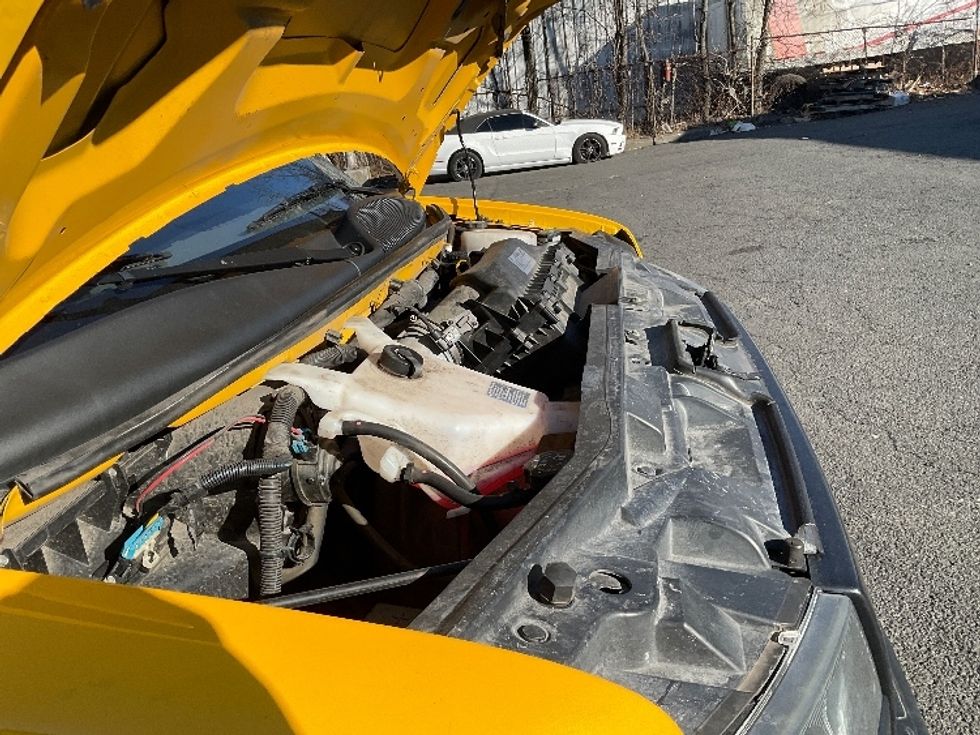 Light Duty Box Truck-Light and Medium Duty Trucks-GMC-2021-Savana G33503-Dayton-NJ-103,820\n\t\tmiles-$ 25,250 - Image 22