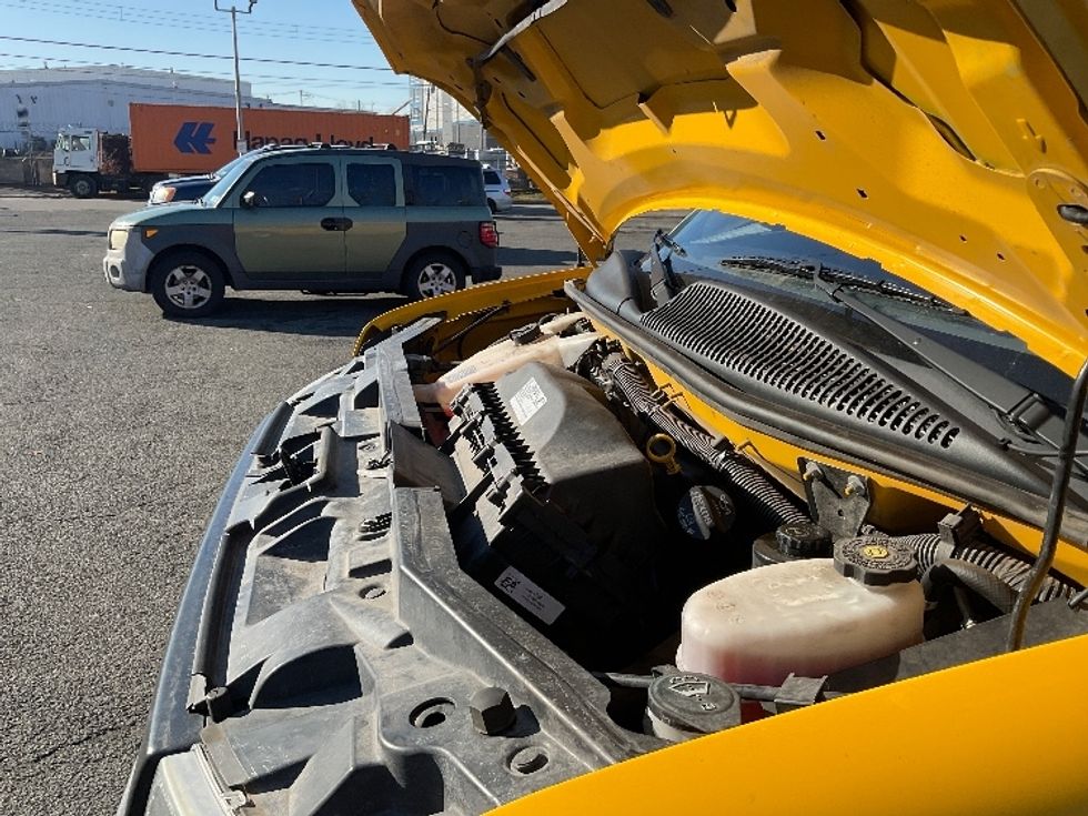 Light Duty Box Truck-Light and Medium Duty Trucks-GMC-2021-Savana G33503-Dayton-NJ-103,820\n\t\tmiles-$ 25,250 - Image 23