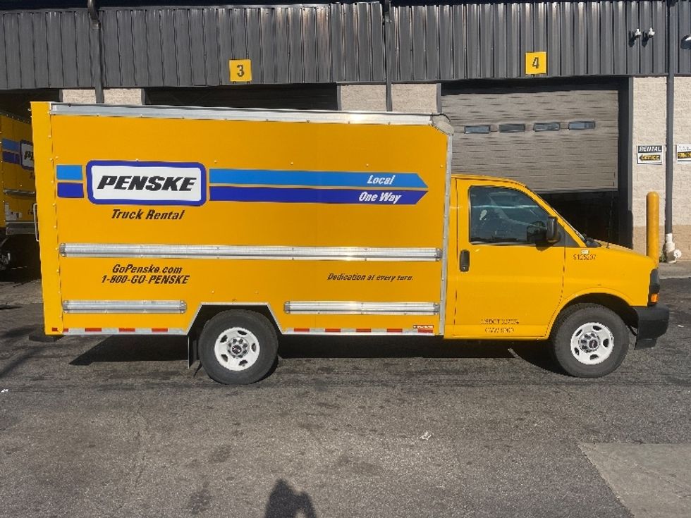 Light Duty Box Truck-Light and Medium Duty Trucks-GMC-2021-Savana G33503-Dayton-NJ-116,066\n\t\tmiles-$ 22,250 - Image 14