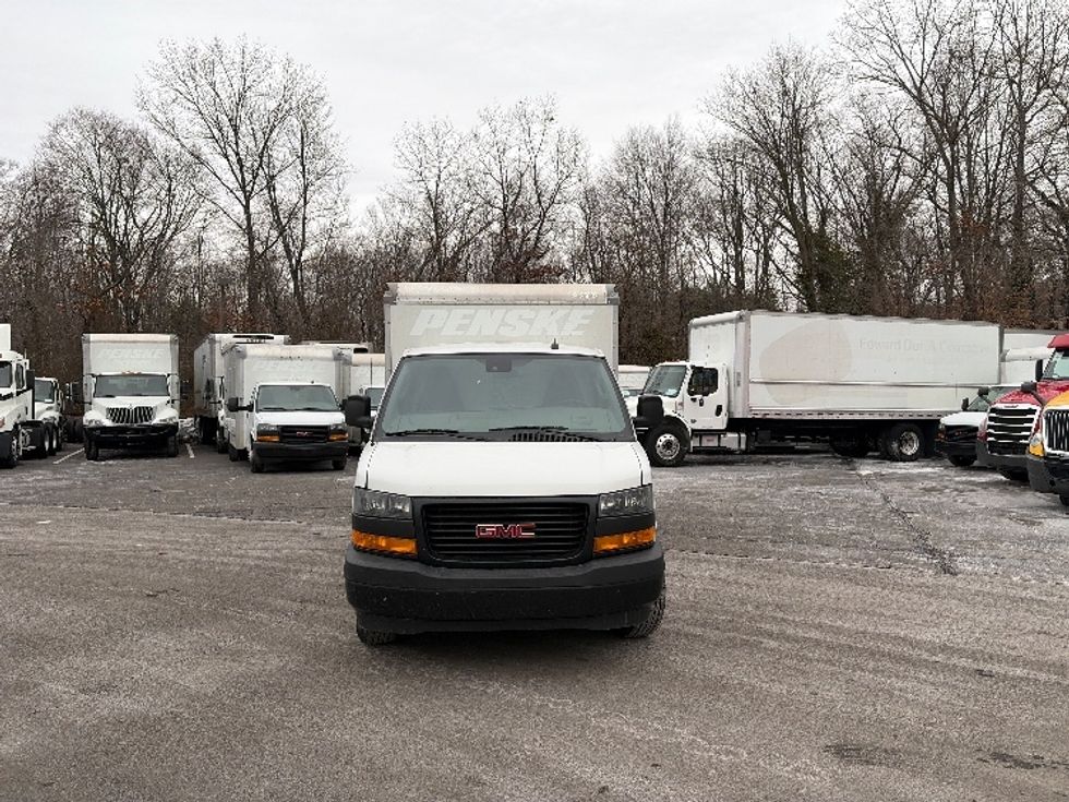 Light Duty Box Truck-Light and Medium Duty Trucks-GMC-2021-Savana G33503-Dayton-NJ-98,865\n\t\tmiles-$ 28,250 - Image 2