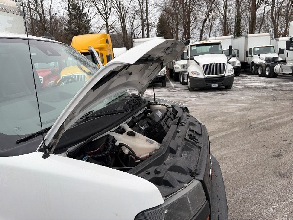 Light Duty Box Truck-Light and Medium Duty Trucks-GMC-2021-Savana G33503-Dayton-NJ-98,865\n\t\tmiles-$ 28,250 - Image 22