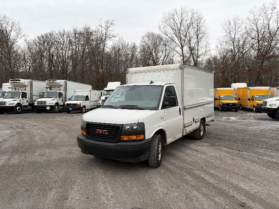 Light Duty Box Truck-Light and Medium Duty Trucks-GMC-2021-Savana G33503-Dayton-NJ-98,865\n\t\tmiles-$ 28,250 - Image 3