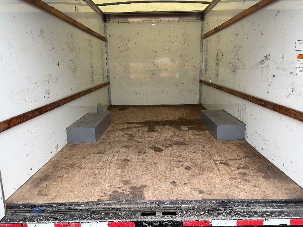 Light Duty Box Truck-Light and Medium Duty Trucks-GMC-2021-Savana G33503-Dayton-NJ-98,865\n\t\tmiles-$ 28,250 - Image 9