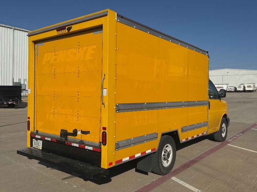 Light Duty Box Truck-Light and Medium Duty Trucks-GMC-2021-Savana G33503-Denton-TX-113,871\n\t\tmiles-$ 24,750 - Image 13