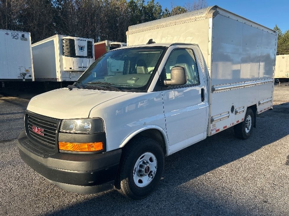 Light Duty Box Truck-Light and Medium Duty Trucks-GMC-2021-Savana G33503-Duluth-GA-92,678\n\t\tmiles-$ 31,000 - Image 3