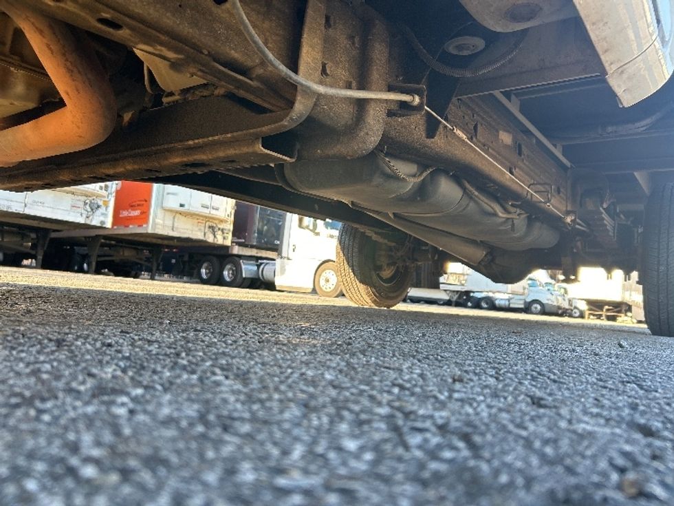 Light Duty Box Truck-Light and Medium Duty Trucks-GMC-2021-Savana G33503-Duluth-GA-92,678\n\t\tmiles-$ 31,000 - Image 5