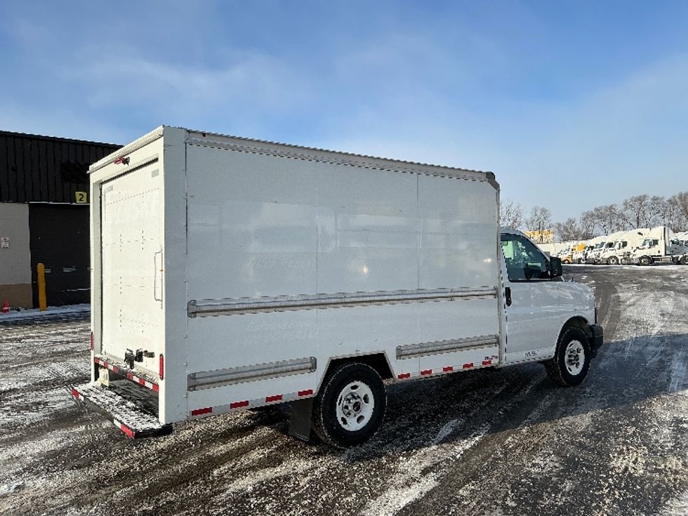 Light Duty Box Truck-Light and Medium Duty Trucks-GMC-2021-Savana G33503-East Chicago-IN-105,554\n\t\tmiles-$ 28,750 - Image 12
