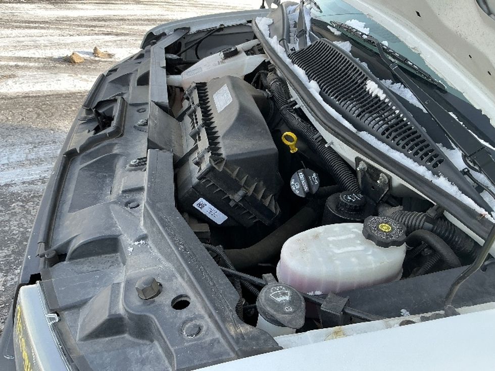 Light Duty Box Truck-Light and Medium Duty Trucks-GMC-2021-Savana G33503-East Chicago-IN-105,554\n\t\tmiles-$ 28,750 - Image 23