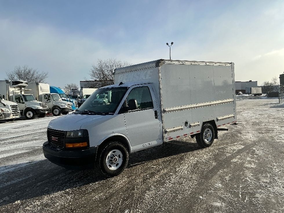 Light Duty Box Truck-Light and Medium Duty Trucks-GMC-2021-Savana G33503-East Chicago-IN-105,554\n\t\tmiles-$ 28,750 - Image 3