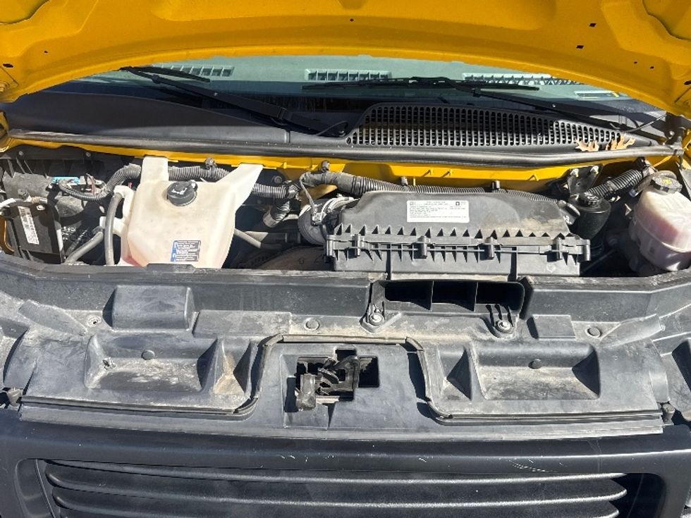 Light Duty Box Truck-Light and Medium Duty Trucks-GMC-2021-Savana G33503-El Paso-TX-105,502\n\t\tmiles-$ 27,250 - Image 20