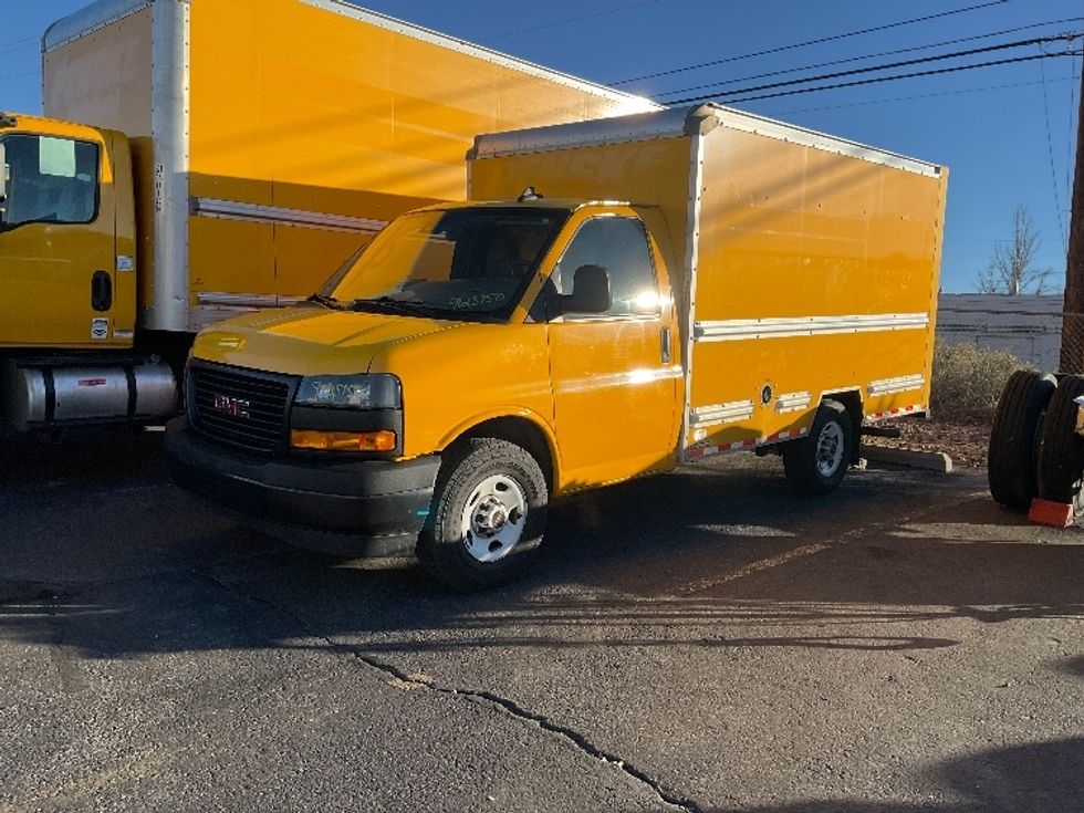 Light Duty Box Truck-Light and Medium Duty Trucks-GMC-2021-Savana G33503-El Paso-TX-105,551\n\t\tmiles-$ 27,250 - Image 1