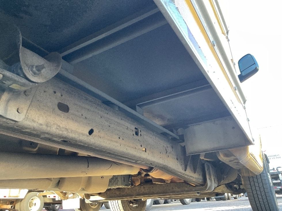 Light Duty Box Truck-Light and Medium Duty Trucks-GMC-2021-Savana G33503-El Paso-TX-105,551\n\t\tmiles-$ 27,250 - Image 12