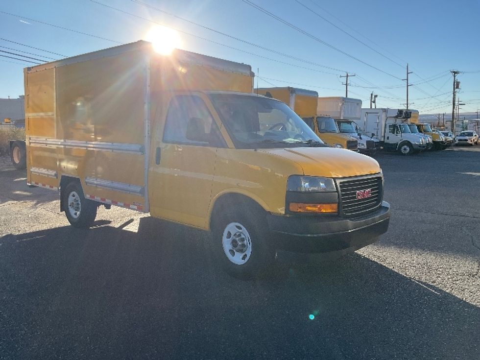 Light Duty Box Truck-Light and Medium Duty Trucks-GMC-2021-Savana G33503-El Paso-TX-105,551\n\t\tmiles-$ 27,250 - Image 2