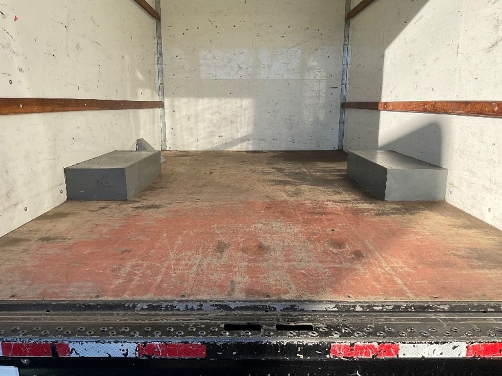 Light Duty Box Truck-Light and Medium Duty Trucks-GMC-2021-Savana G33503-El Paso-TX-105,551\n\t\tmiles-$ 27,250 - Image 8