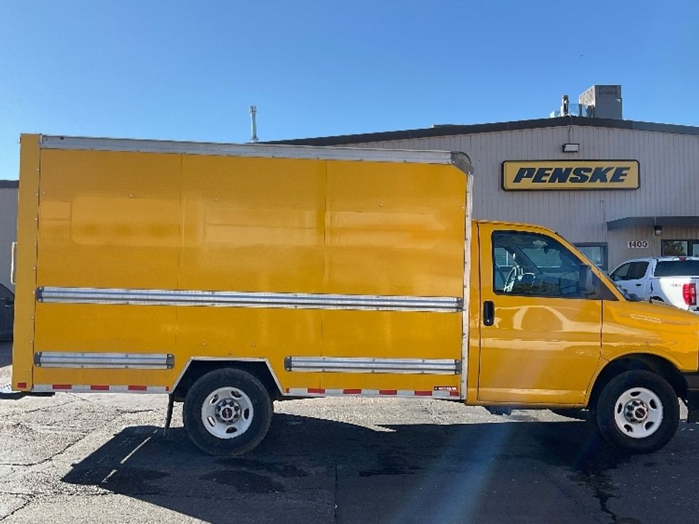 Light Duty Box Truck-Light and Medium Duty Trucks-GMC-2021-Savana G33503-El Paso-TX-109,543\n\t\tmiles-$ 26,750 - Image 12