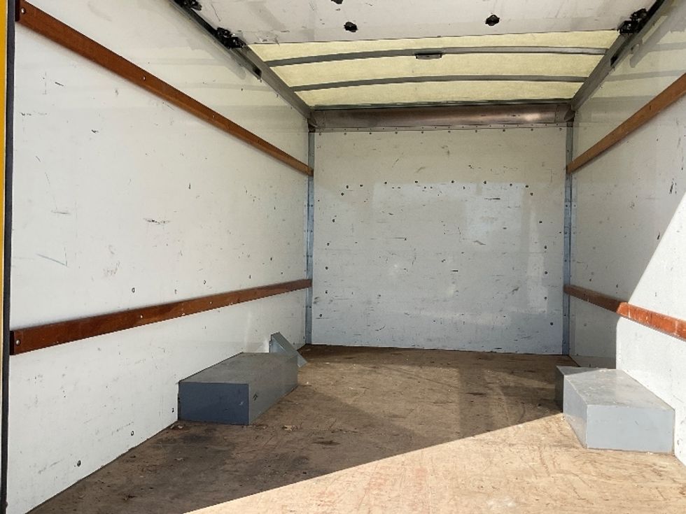 Light Duty Box Truck-Light and Medium Duty Trucks-GMC-2021-Savana G33503-El Paso-TX-109,543\n\t\tmiles-$ 26,750 - Image 9