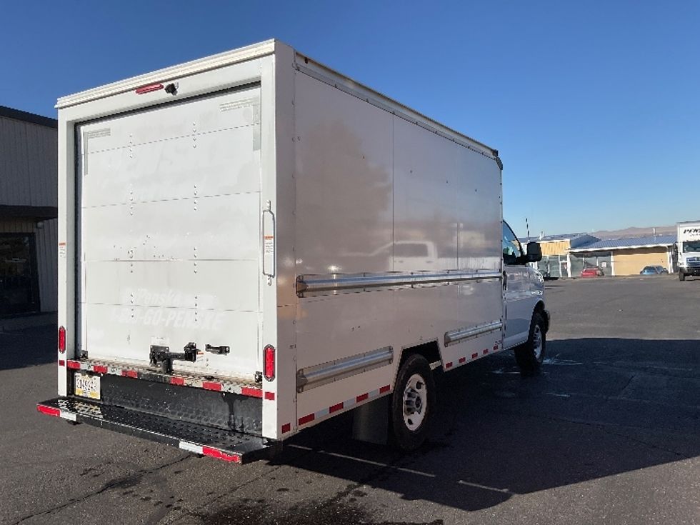Light Duty Box Truck-Light and Medium Duty Trucks-GMC-2021-Savana G33503-El Paso-TX-111,326\n\t\tmiles-$ 29,000 - Image 11