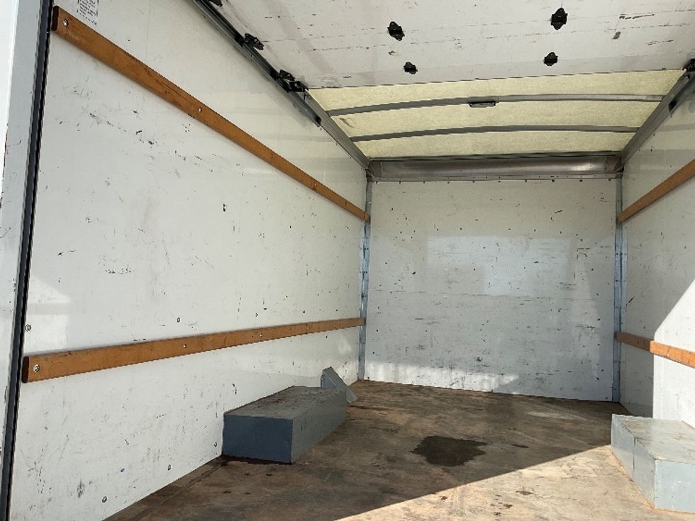 Light Duty Box Truck-Light and Medium Duty Trucks-GMC-2021-Savana G33503-El Paso-TX-111,326\n\t\tmiles-$ 29,000 - Image 9