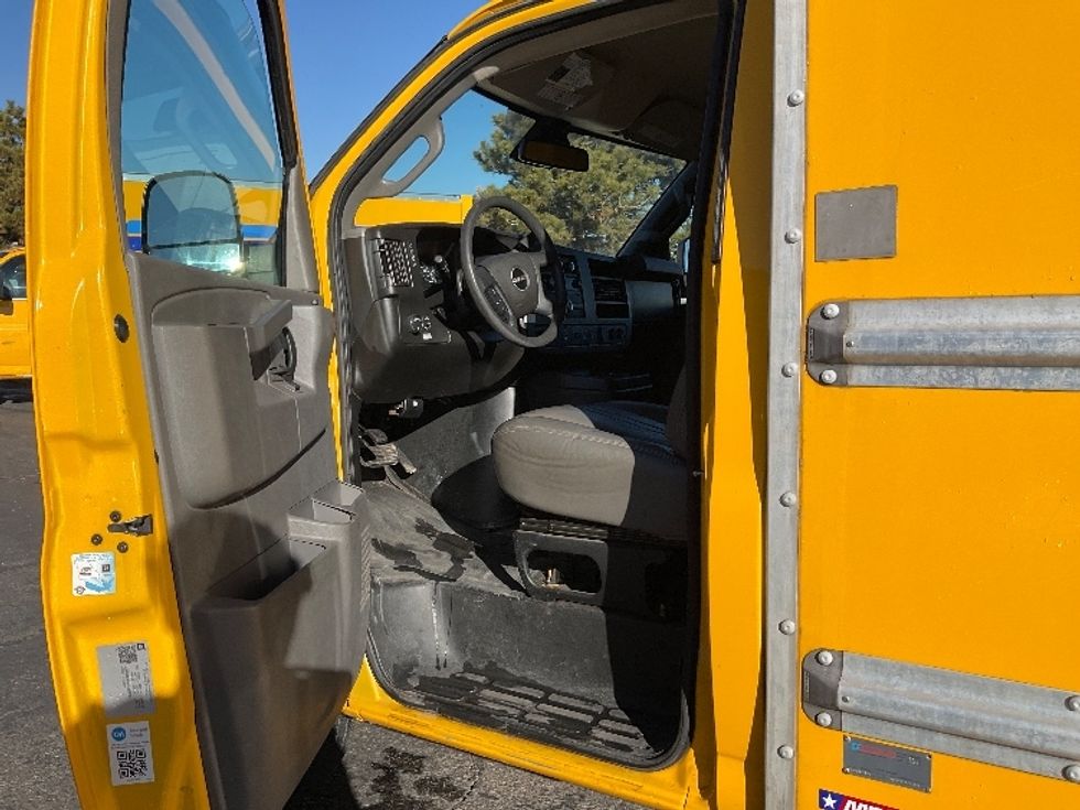 Light Duty Box Truck-Light and Medium Duty Trucks-GMC-2021-Savana G33503-El Paso-TX-114,089\n\t\tmiles-$ 26,250 - Image 13