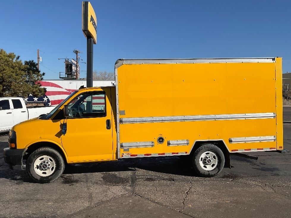 Light Duty Box Truck-Light and Medium Duty Trucks-GMC-2021-Savana G33503-El Paso-TX-114,089\n\t\tmiles-$ 26,250 - Image 4