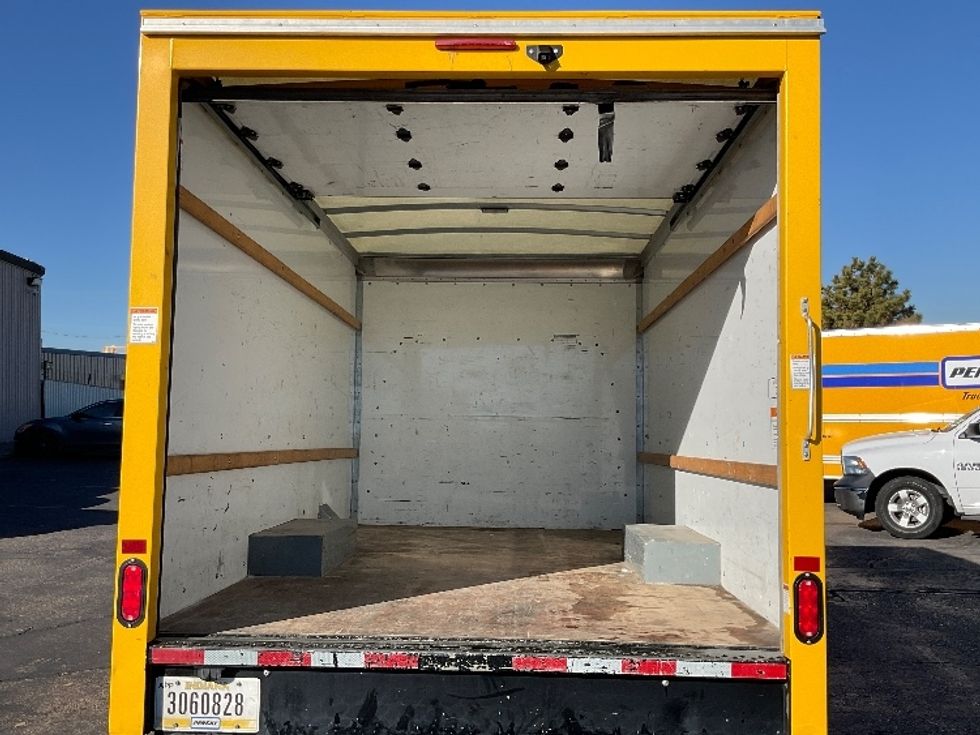 Light Duty Box Truck-Light and Medium Duty Trucks-GMC-2021-Savana G33503-El Paso-TX-114,089\n\t\tmiles-$ 26,250 - Image 7