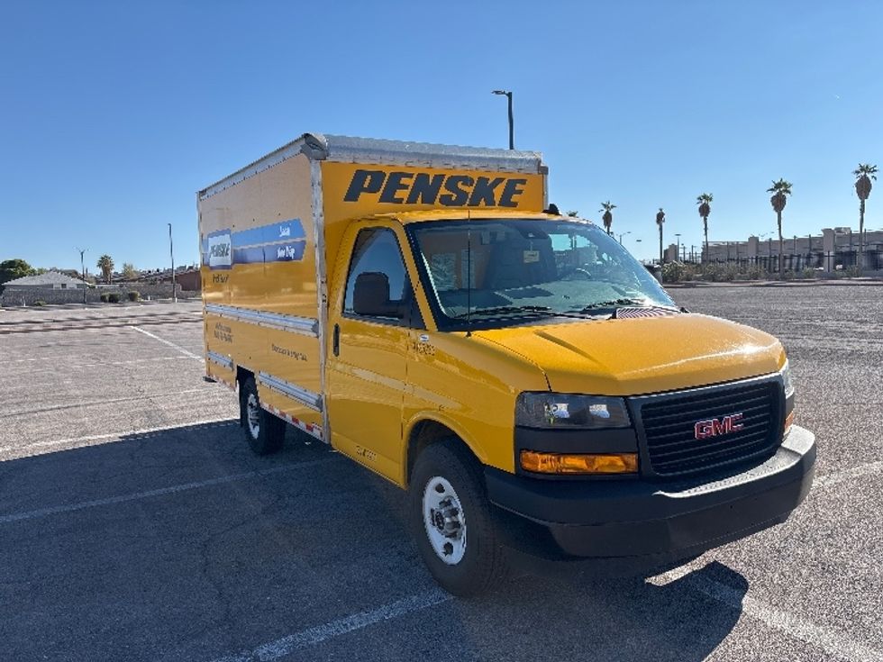 Light Duty Box Truck-Light and Medium Duty Trucks-GMC-2021-Savana G33503-El Paso-TX-114,834\n\t\tmiles-$ 25,000 - Image 1