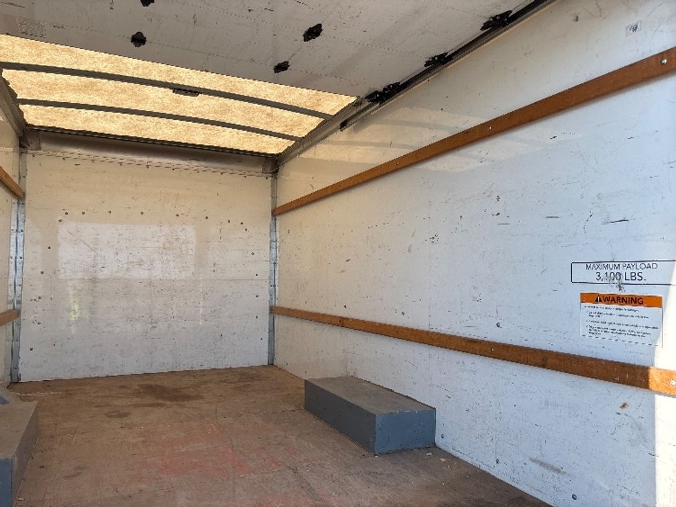 Light Duty Box Truck-Light and Medium Duty Trucks-GMC-2021-Savana G33503-El Paso-TX-114,834\n\t\tmiles-$ 25,000 - Image 10