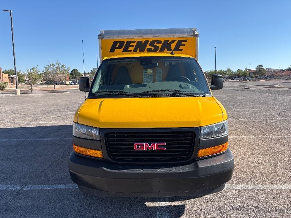 Light Duty Box Truck-Light and Medium Duty Trucks-GMC-2021-Savana G33503-El Paso-TX-114,834\n\t\tmiles-$ 25,000 - Image 2