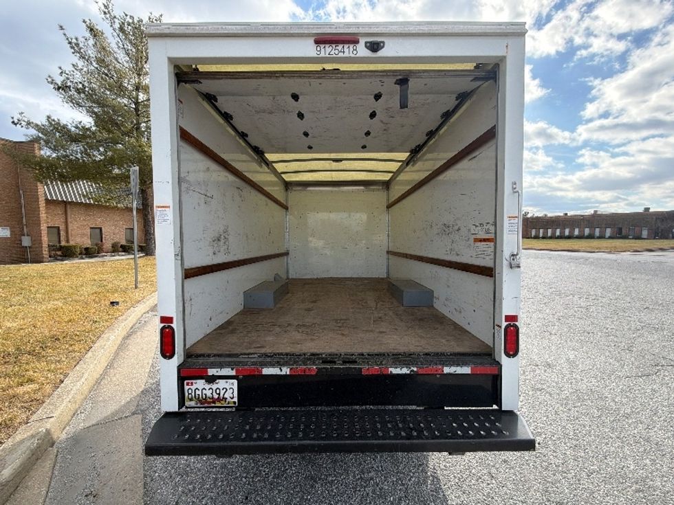 Light Duty Box Truck-Light and Medium Duty Trucks-GMC-2021-Savana G33503-Essex-MD-91,178\n\t\tmiles-$ 29,000 - Image 8