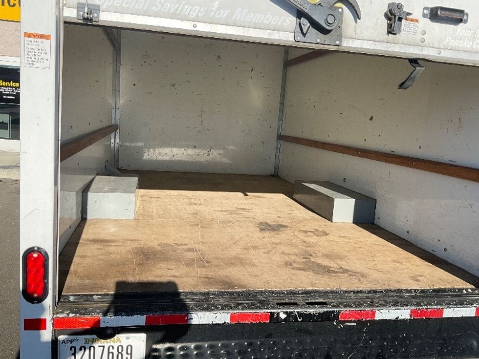 Light Duty Box Truck-Light and Medium Duty Trucks-GMC-2021-Savana G33503-Everett-WA-100,368\n\t\tmiles-$ 30,250 - Image 10