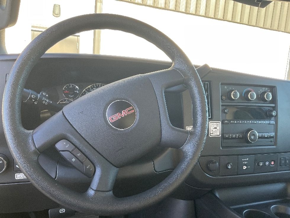 Light Duty Box Truck-Light and Medium Duty Trucks-GMC-2021-Savana G33503-Everett-WA-100,368\n\t\tmiles-$ 30,250 - Image 18